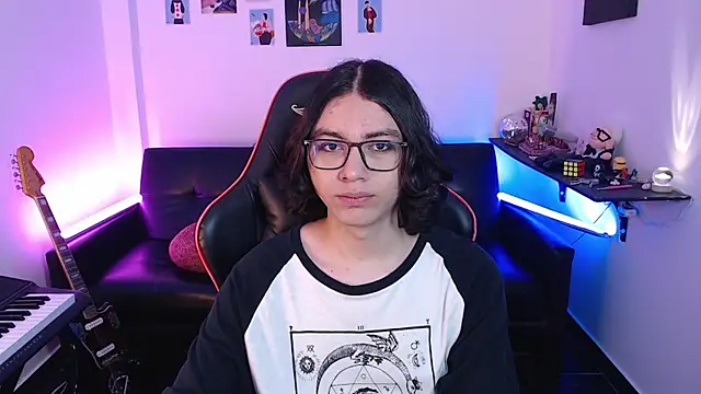 Snapshot of malik_harrison__ chatting on 03.21.25 malik harrison online show from 03.21.25