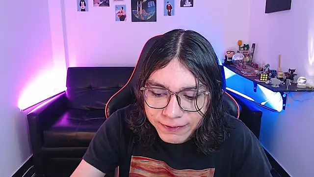 Snapshot of malik_harrison__ chatting on 09.25.25 malik harrison online show from 09.25.25