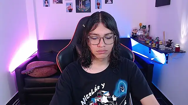 Snapshot of malik_harrison__ chatting on 10.29.25 malik harrison online show from 10.29.25