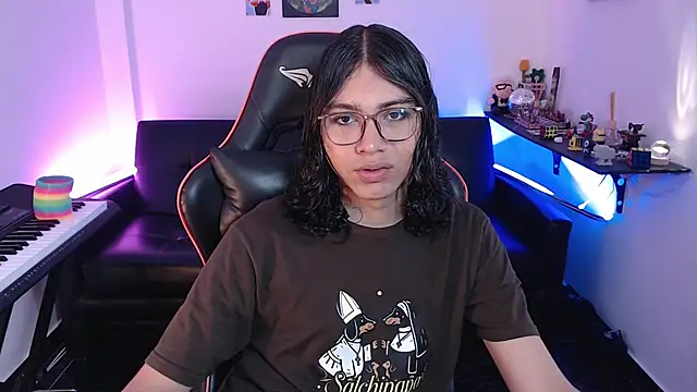 Snapshot of malik_harrison__ chatting on 11.04.25 malik harrison online show from 11.04.25