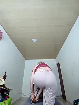 Snapshot of sexymarilyncolombia chatting on 03.10.25 sexymarilyncolombia online show from 03.10.25