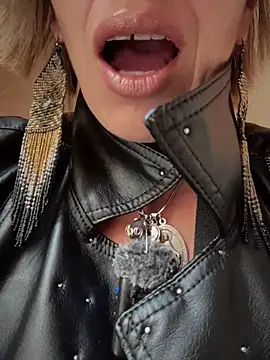 Snapshot of sexymarilyncolombia chatting on 02.20.26 sexymarilyncolombia online show from 02.20.26