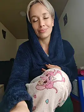 Snapshot of sexymarilyncolombia chatting on 04.18.26 sexymarilyncolombia online show from 04.18.26