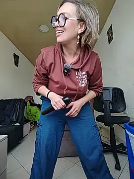 Snapshot of sexymarilyncolombia chatting on 06.24.26 sexymarilyncolombia online show from 06.24.26