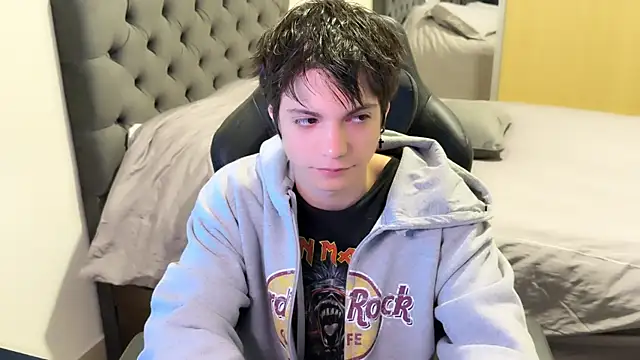 SasukeUhchiaa online show from 02.23.25