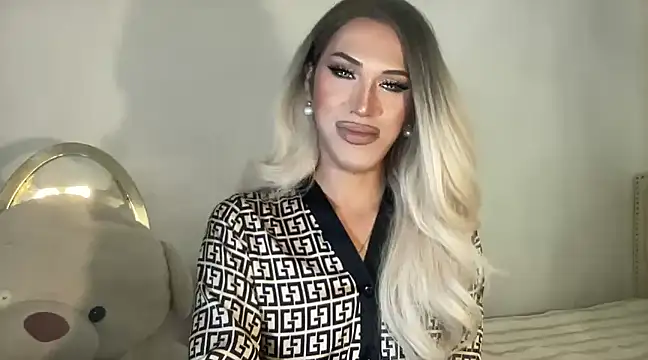 Snapshot of Ts_glamxxxx chatting on 01.31.25 Ts glamxxxx online show from 01.31.25