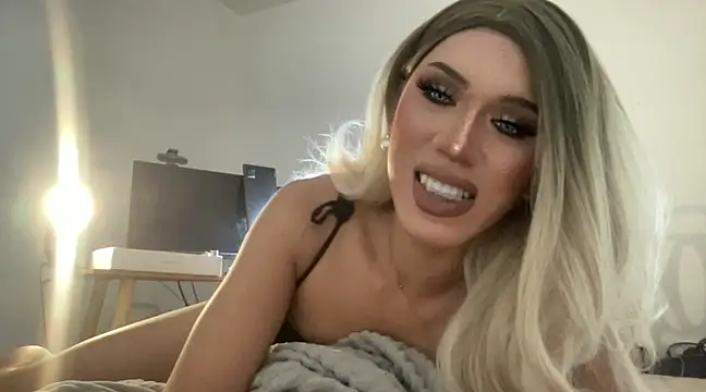 Snapshot of Ts_glamxxxx chatting on 02.20.25 Ts glamxxxx online show from 02.20.25