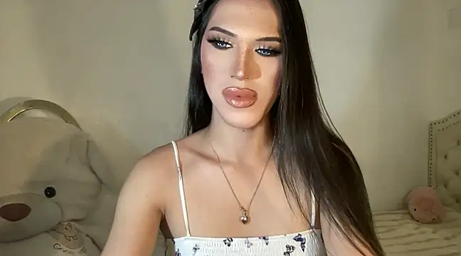 Snapshot of Ts_glamxxxx chatting on 02.22.25 Ts glamxxxx online show from 02.22.25