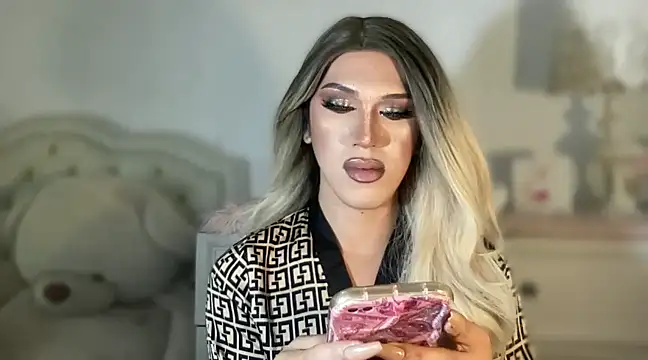 Snapshot of Ts_glamxxxx chatting on 02.28.25 Ts glamxxxx online show from 02.28.25