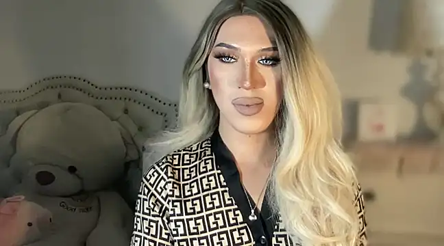 Snapshot of Ts_glamxxxx chatting on 03.07.25 Ts glamxxxx online show from 03.07.25