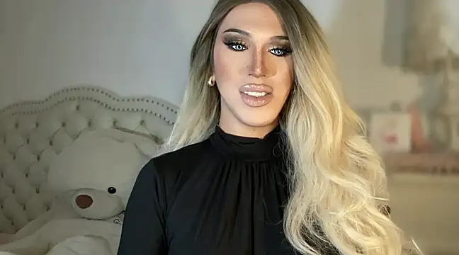 Snapshot of Ts_glamxxxx chatting on 03.20.25 Ts glamxxxx online show from 03.20.25