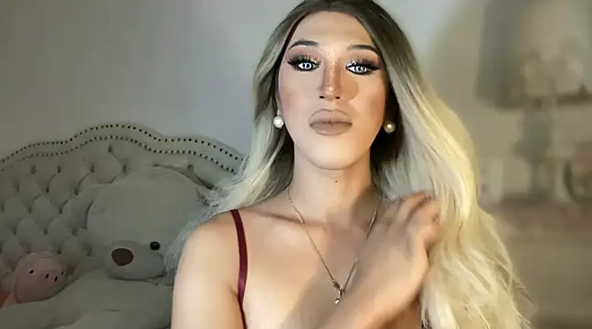 Snapshot of Ts_glamxxxx chatting on 03.21.25 Ts glamxxxx online show from 03.21.25