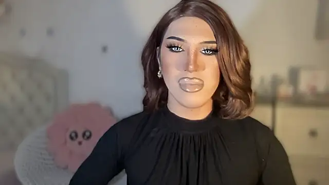 Snapshot of Ts_glamxxxx chatting on 10.17.25 Ts glamxxxx online show from 10.17.25