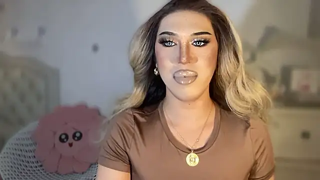 Snapshot of Ts_glamxxxx chatting on 10.20.25 Ts glamxxxx online show from 10.20.25