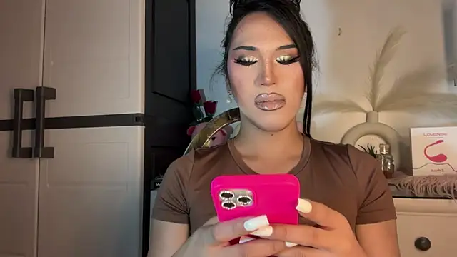 Snapshot of Ts_glamxxxx chatting on 12.02.25 Ts glamxxxx online show from 12.02.25