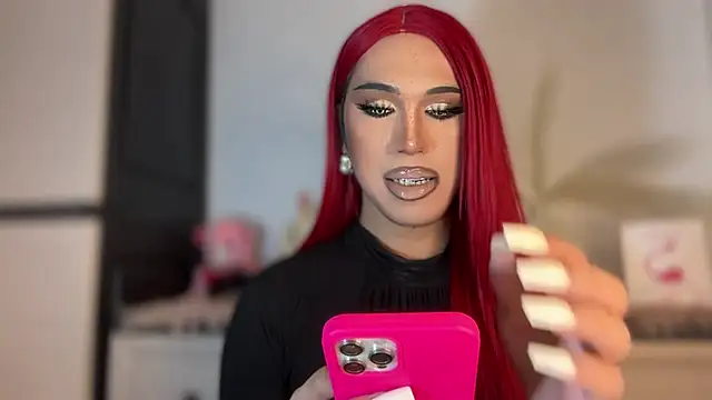 Snapshot of Ts_glamxxxx chatting on 12.16.25 Ts glamxxxx online show from 12.16.25