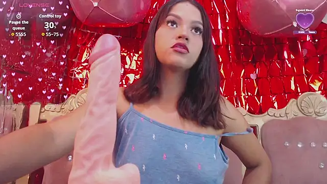 Snapshot of slutty_hotwife chatting on 09.11.25 slutty hotwife online show from 09.11.25