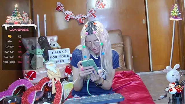 Skinygirl online show from 12.20.24