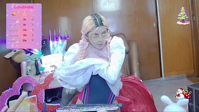 Skinygirl online show from 03.16.25