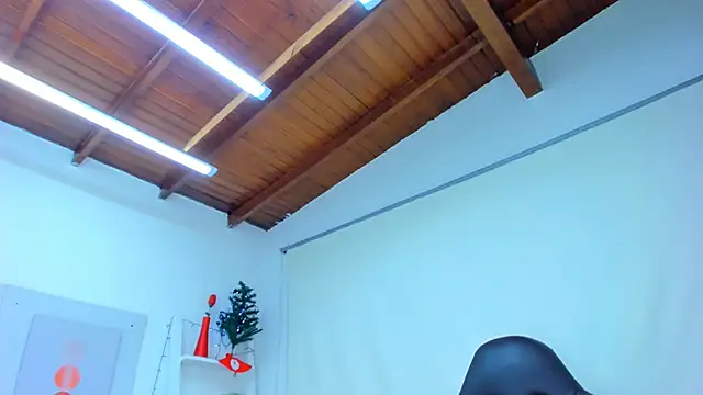 AlessiaMarcu- online show from 12.04.24