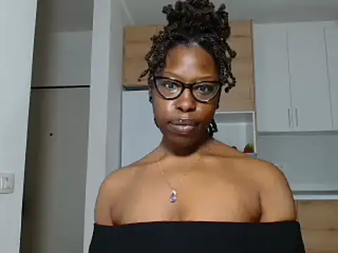 MadamIndigo online show from 01.09.26