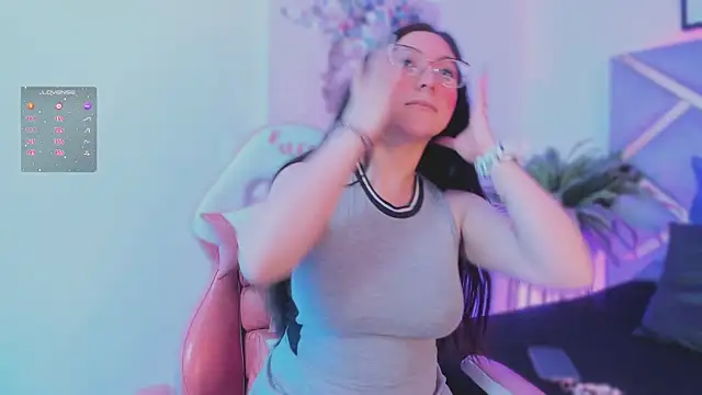 lucy neil online show from 12.04.25