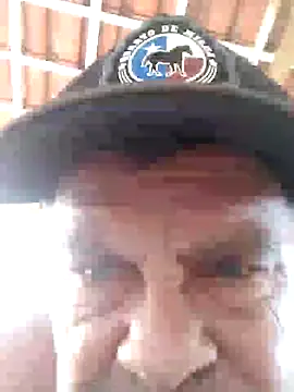 Snapshot of Peludo173317 chatting on 12.17.24 Peludo173317 online show from 12.17.24