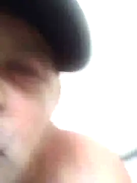 Snapshot of Peludo173317 chatting on 12.26.24 Peludo173317 online show from 12.26.24