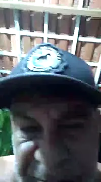 Snapshot of Peludo173317 chatting on 02.14.25 Peludo173317 online show from 02.14.25