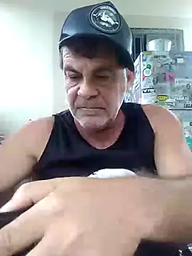 Snapshot of Peludo173317 chatting on 09.22.25 Peludo173317 online show from 09.22.25