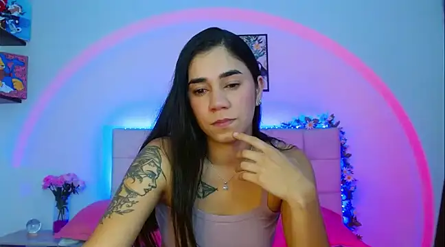 Layla Rachel online show from 03.05.25