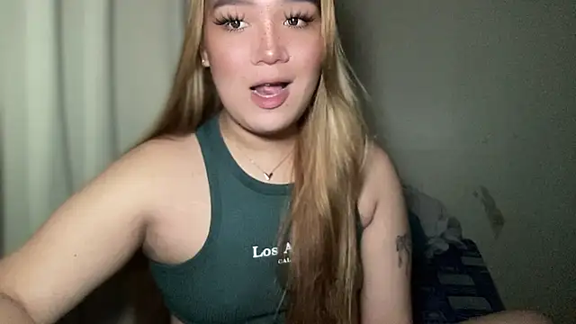 MissCataleyaxxx online show from 02.08.25