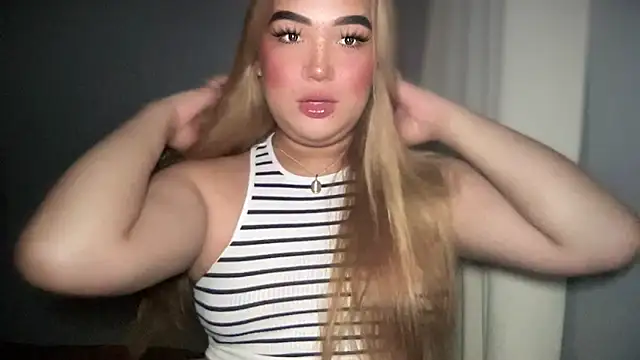 MissCataleyaxxx online show from 10.12.25