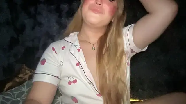 MissCataleyaxxx online show from 10.23.25