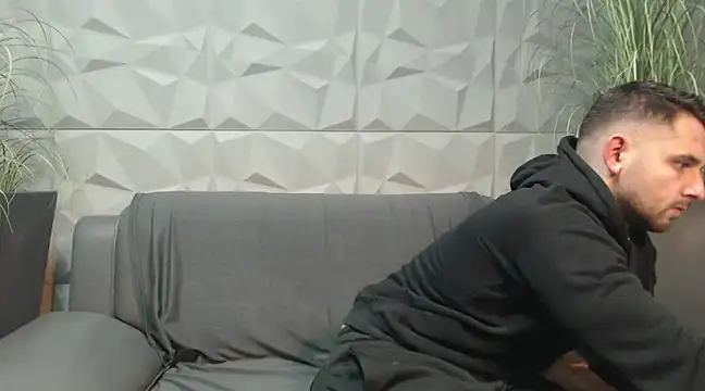 Antoniodiamond online show from 12.13.24