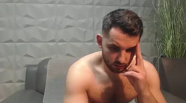 Antoniodiamond online show from 02.14.25