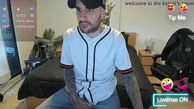 Snapshot of kaiser679_ chatting on 09.08.25 kaiser679 online show from 09.08.25
