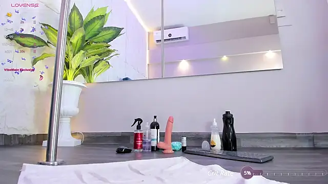 SaraFerrerx online show from 03.08.25