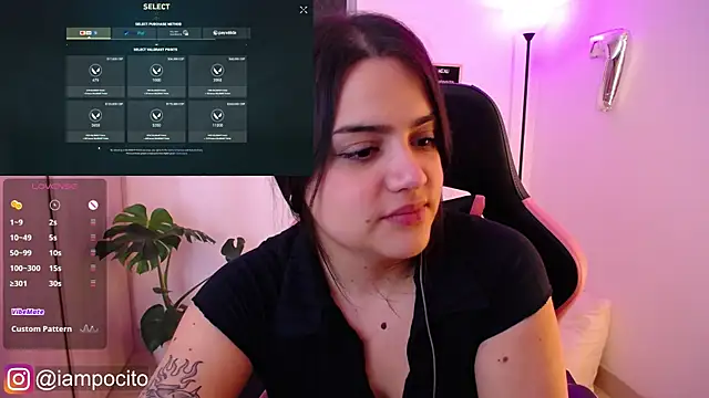 Snapshot of pocitox chatting on 12.17.24 pocitox online show from 12.17.24