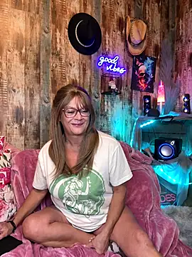 cowgirlc online show from 11.06.25