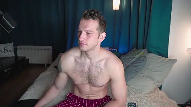 VIktorSecret online show from 11.24.25