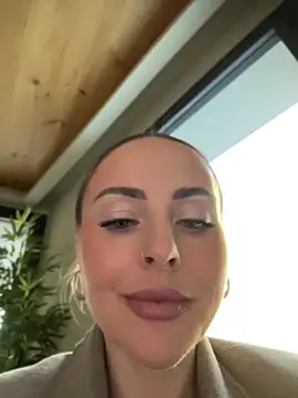 EmaSalis online show from 04.15.26