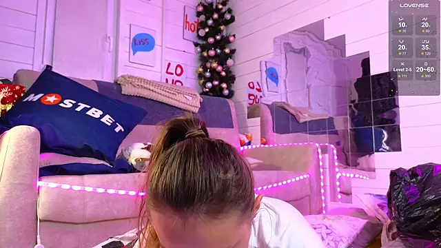 Misss Vikk online show from 12.20.24