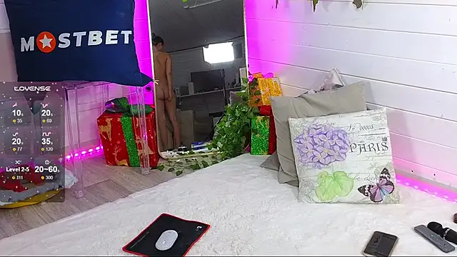 Misss Vikk online show from 01.06.25