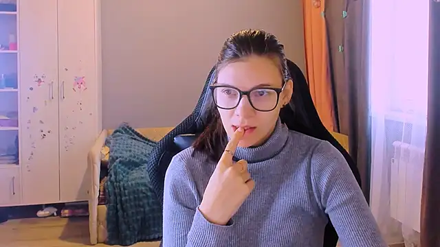 MollyLollipop online show from 03.02.26