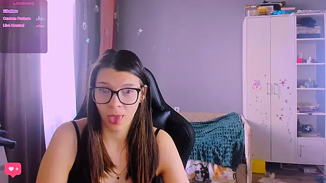 MollyLollipop online show from 03.11.26