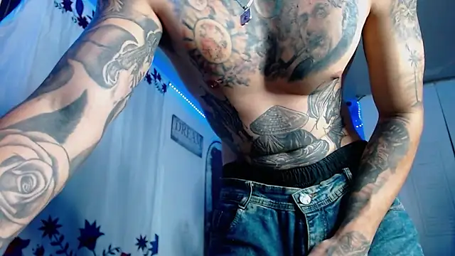 Snapshot of Adam_Hudsond chatting on 03.07.26 Adam Hudsond online show from 03.07.26