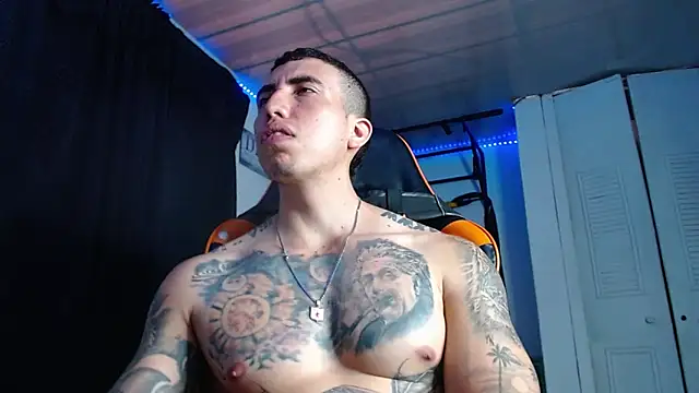 Snapshot of Adam_Hudsond chatting on 03.18.26 Adam Hudsond online show from 03.18.26