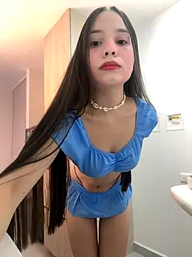 MiaJacksonn online show from 10.22.25