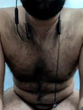 Snapshot of desicockandball chatting on 10.13.25 desicockandball online show from 10.13.25